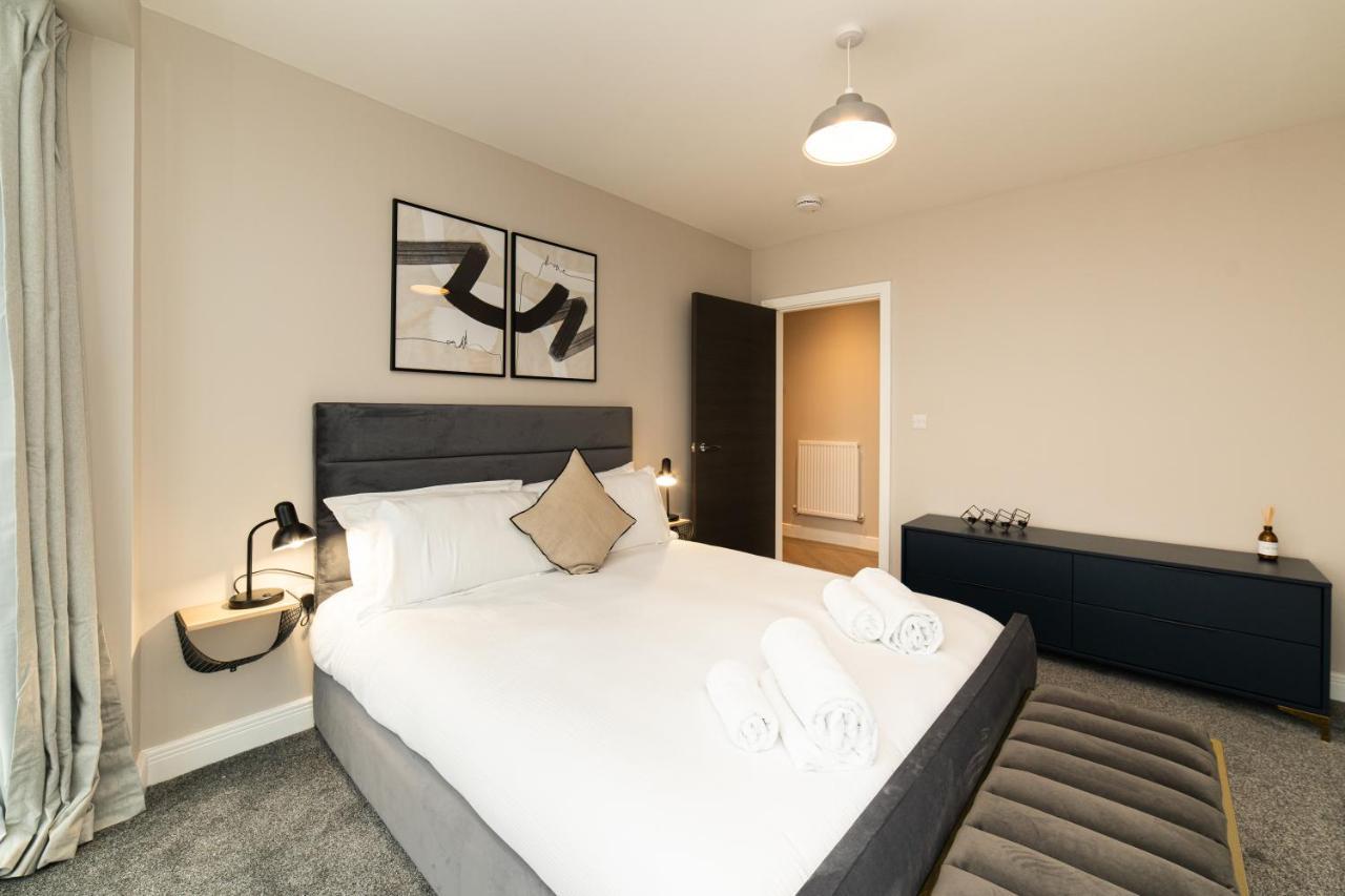 Penthouse - Harbour Views Apartment Poole Bagian luar foto