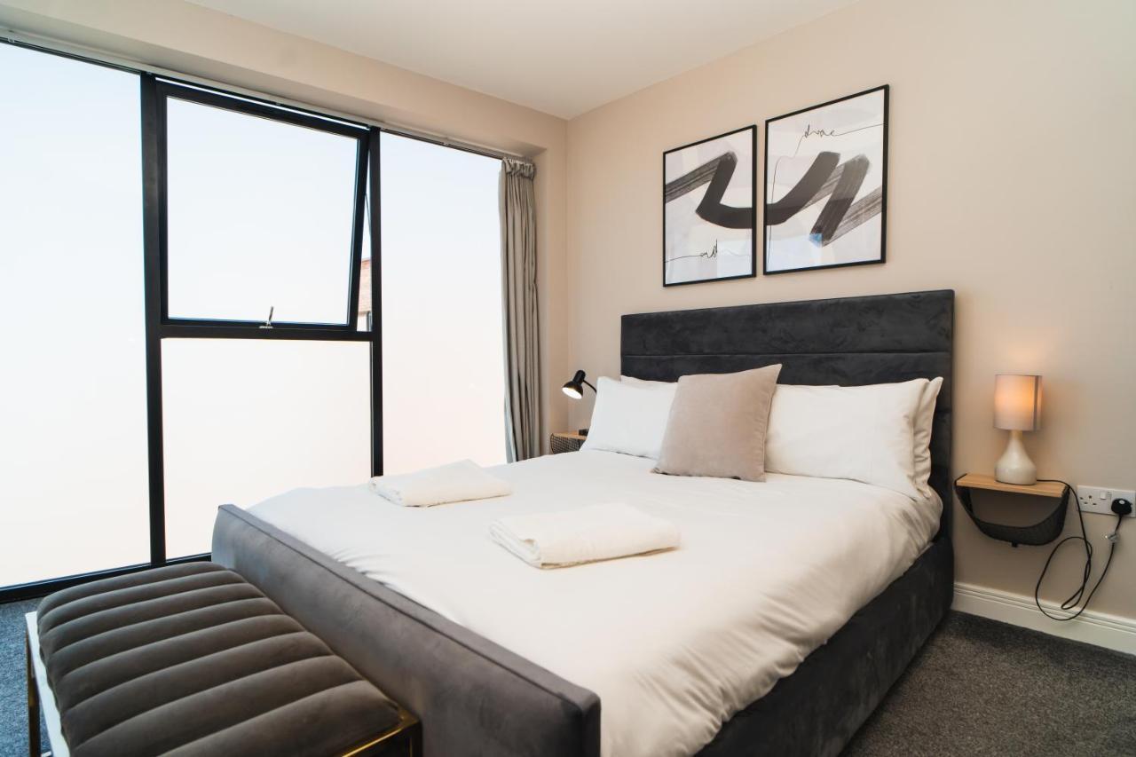 Penthouse - Harbour Views Apartment Poole Bagian luar foto