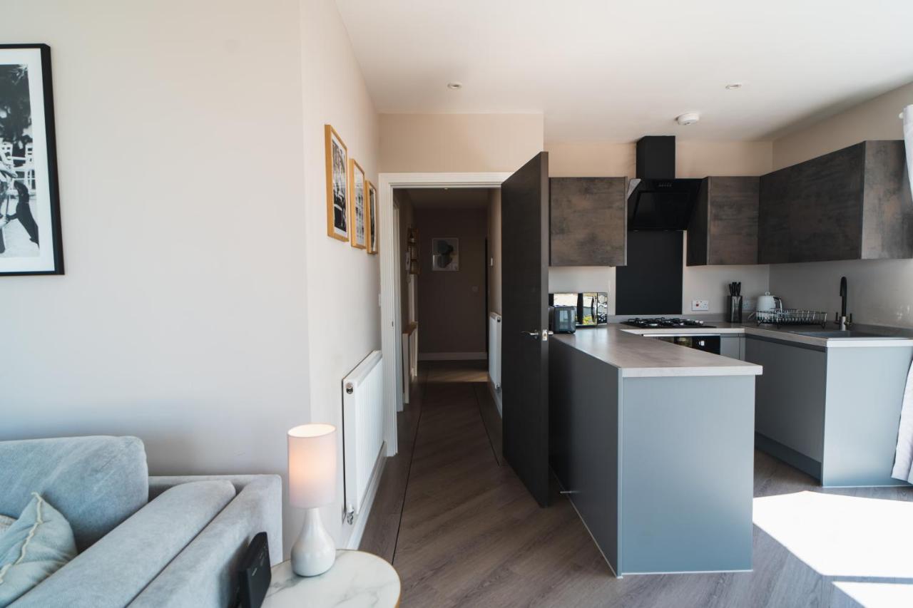Penthouse - Harbour Views Apartment Poole Bagian luar foto
